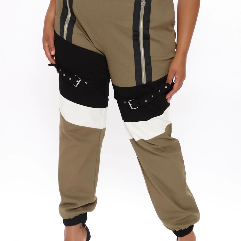 Plus Size Olive Zipper Detail Joggers